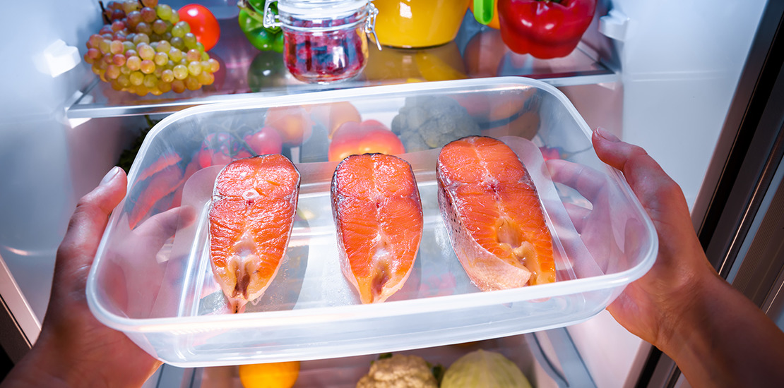 Хранение брюшек лосося в холодильнике