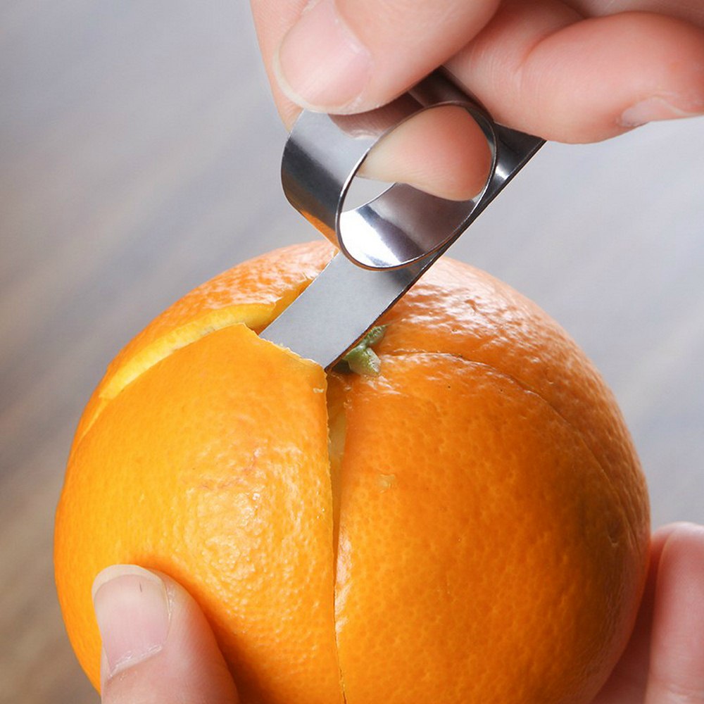 Апельсиновая цедра очищенная овощечисткой